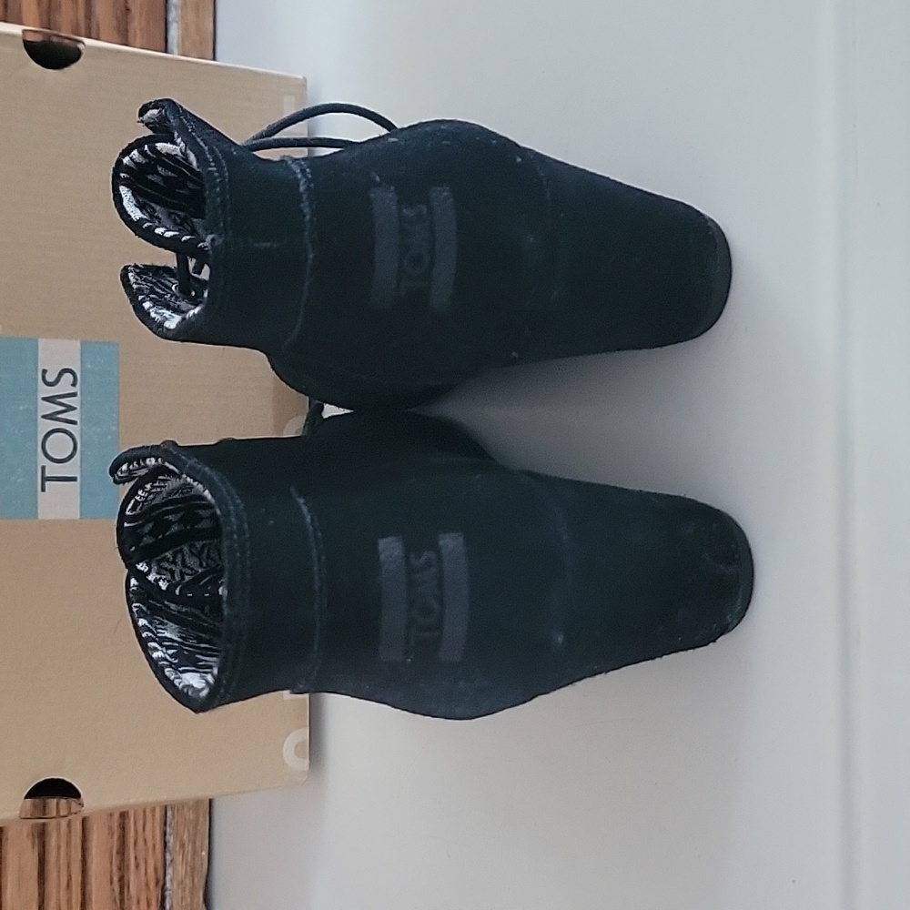Toms Black Suede Women's Boots Desert Wedge Shoes 10 - Picture 4 of 9
